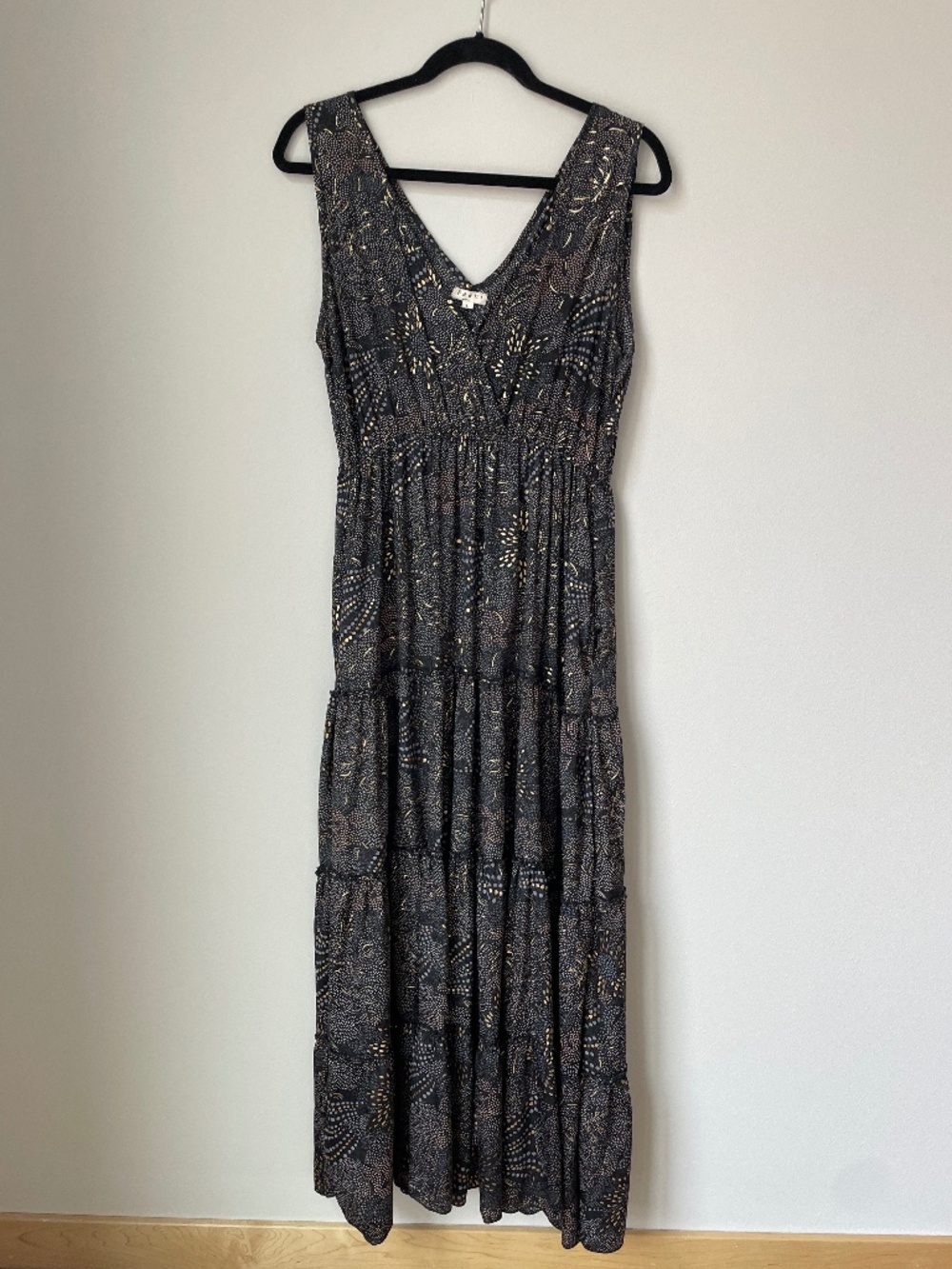 Paani Boho Maxi Dress Size L Black Abstract Floral Print Tiered & Pockets